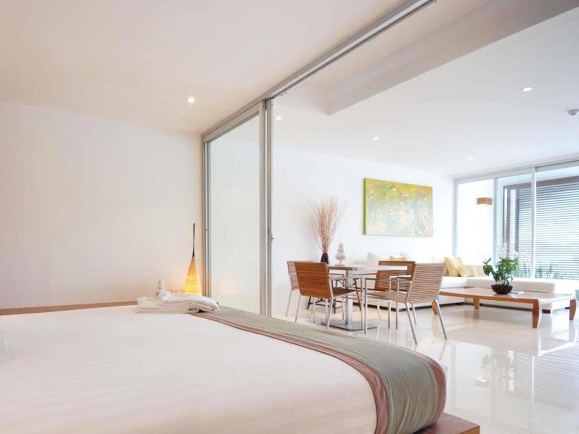 The Quarter Phuket Hotel Surin Beach  Buitenkant foto