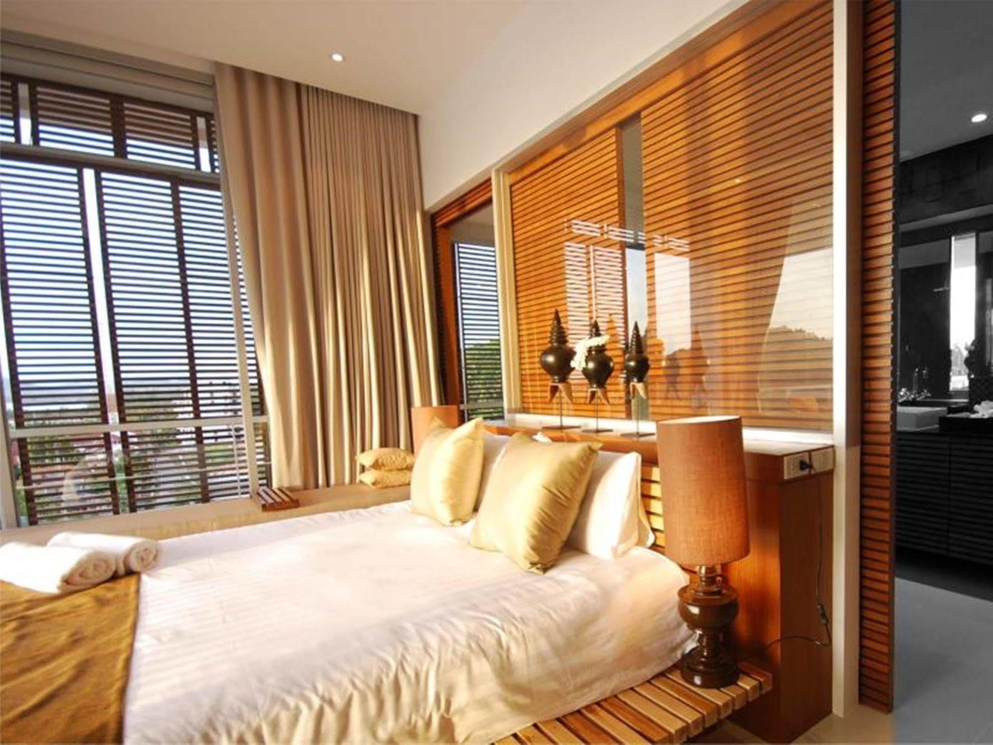 The Quarter Phuket Hotel Surin Beach  Buitenkant foto